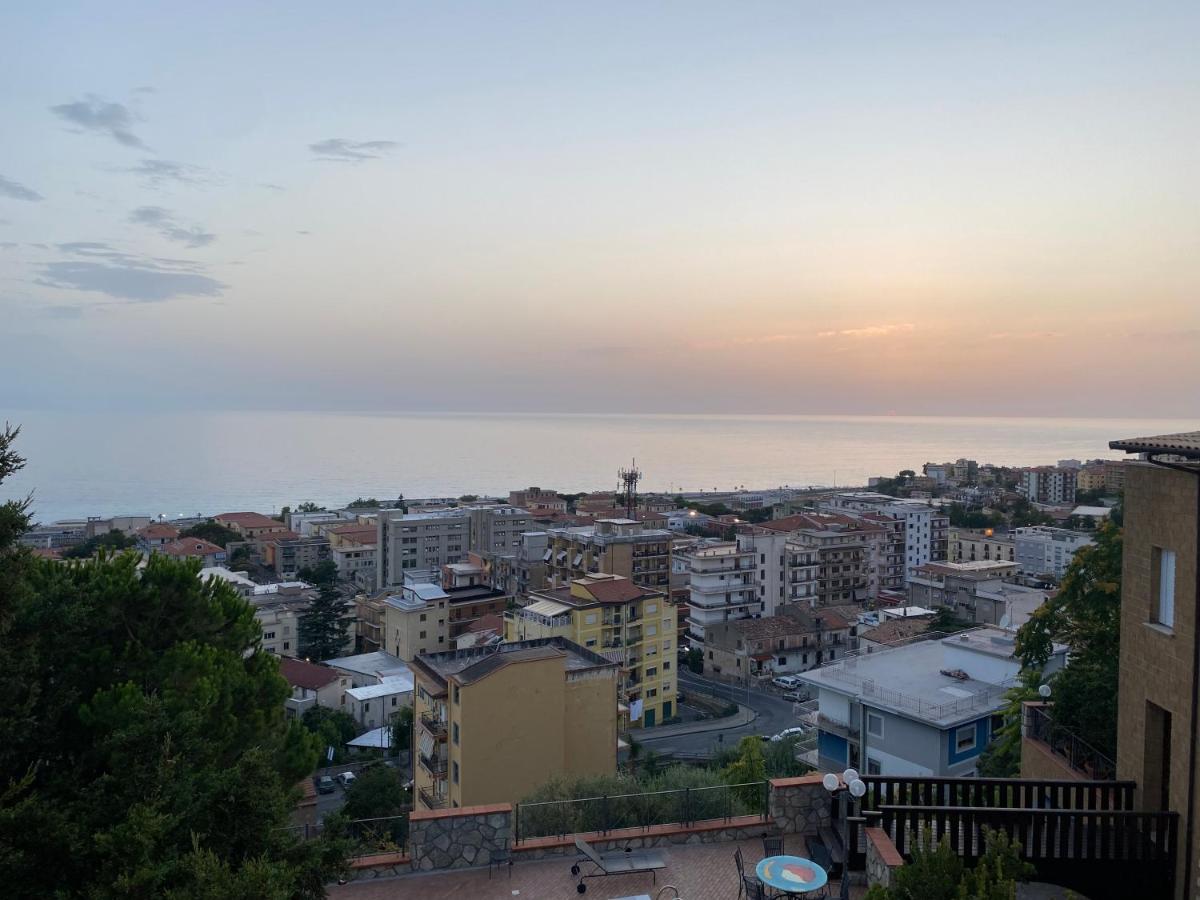 파올라 Vista Stromboli 아파트 호텔 외부 사진